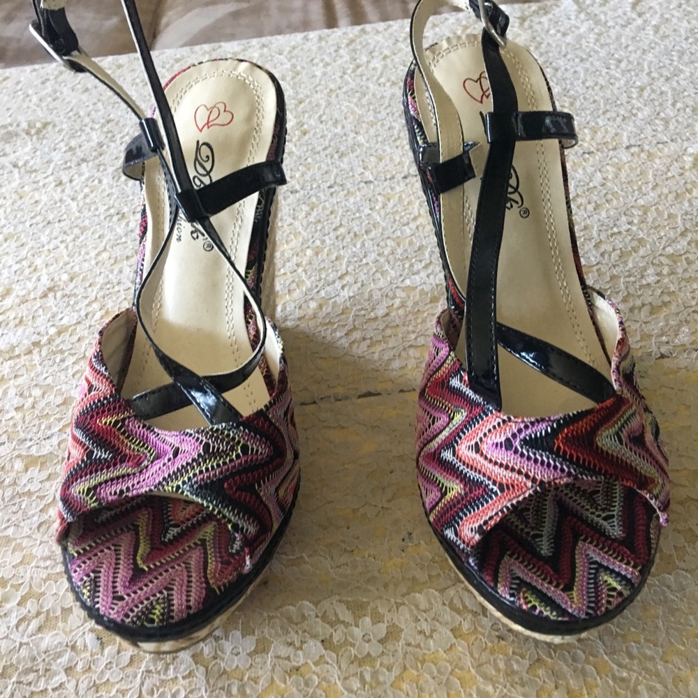 Wedge heels - Picture 2 of 3